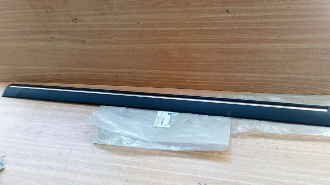 Moulding Front Door Left fits Saab 9000 9083098 Genuine View Front