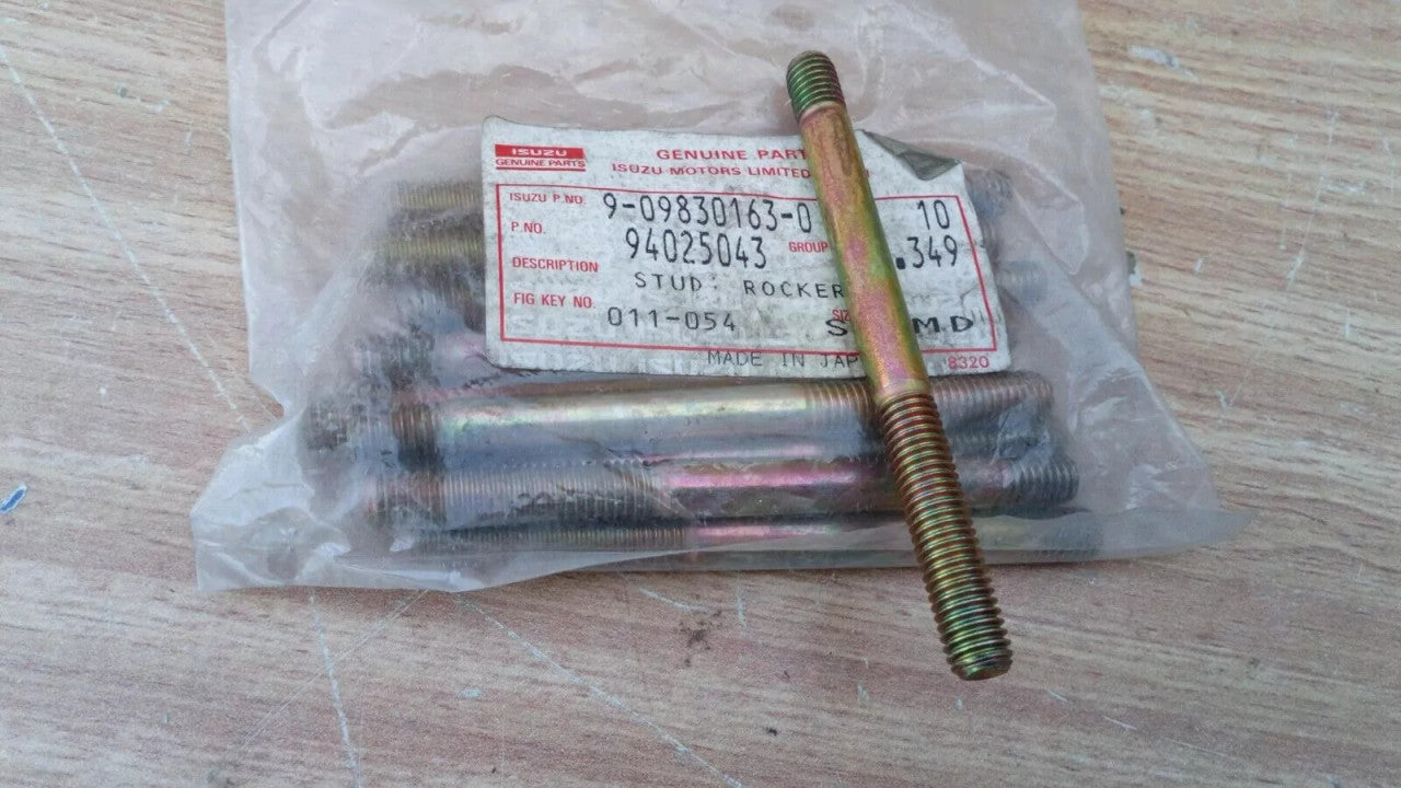 2x Rocker Arm Studs fits Isuzu JCB Hitachi 6BB1 6BD1 9098301630 Genuine View Front