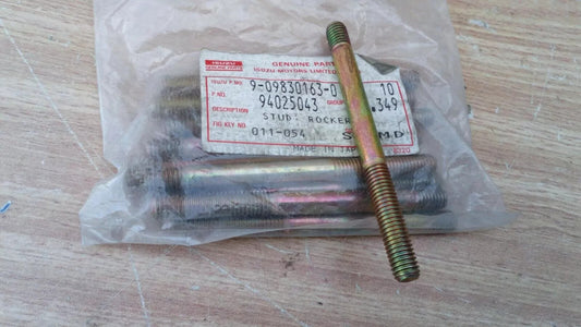 2x Rocker Arm Studs fits Isuzu JCB Hitachi 6BB1 6BD1 9098301630 Genuine View Front