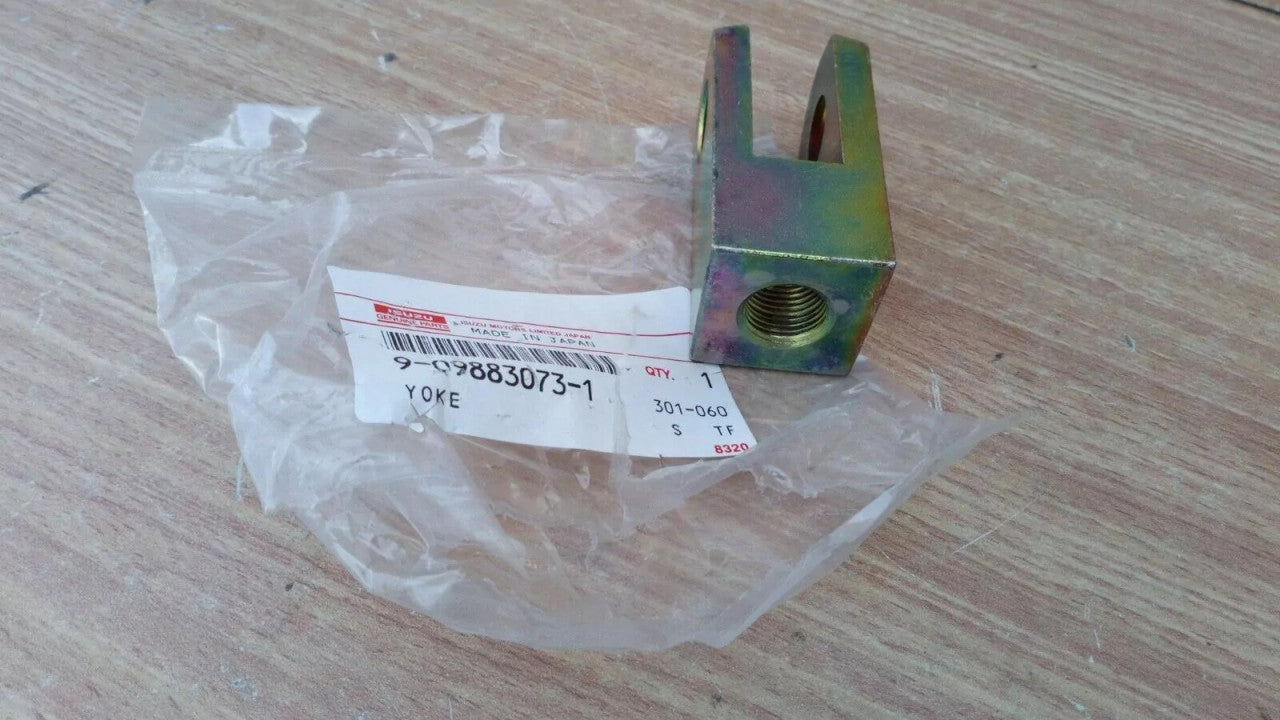 Yoke fits Isuzu Bus Truck 9098830731 Genuine View Left