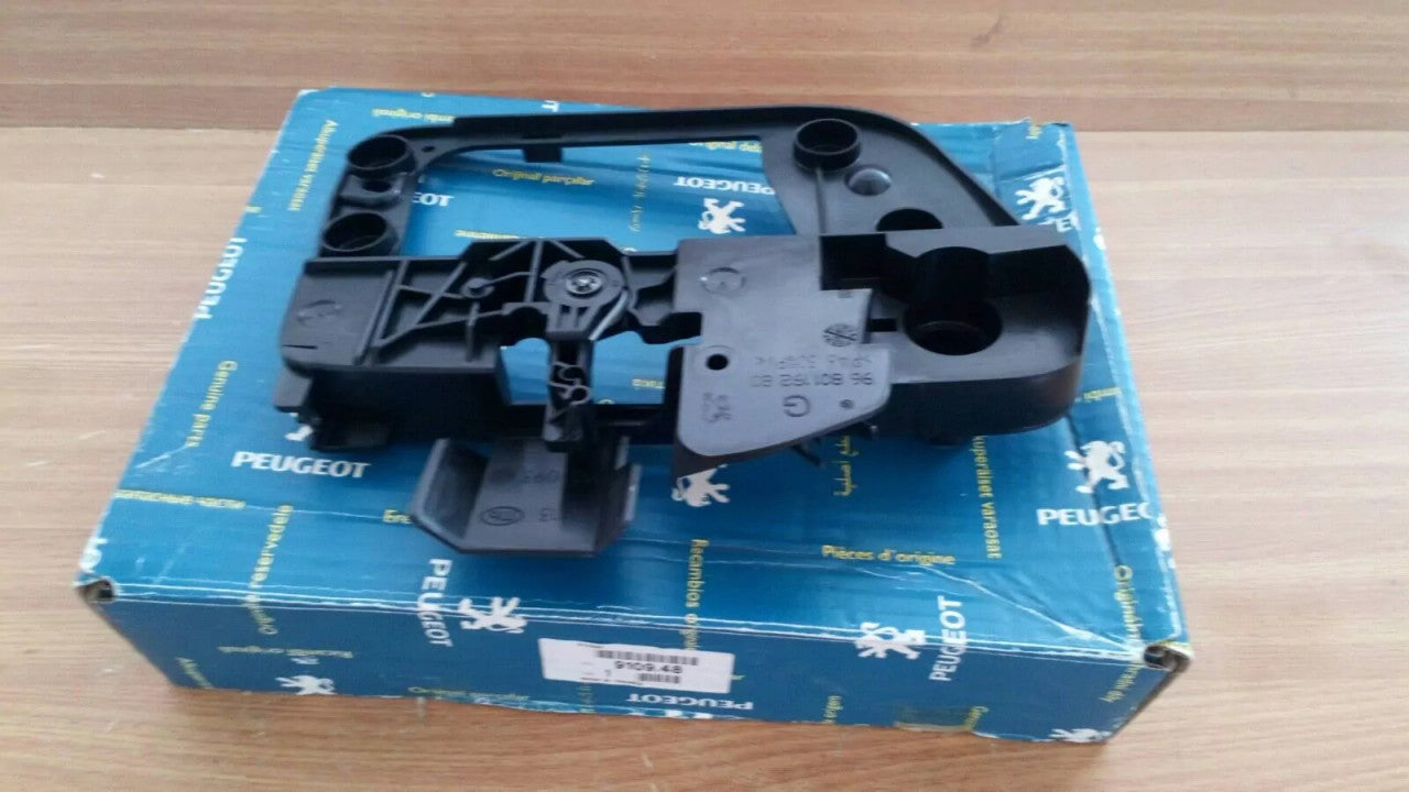 Exterior Door Handle Bracket Left fits Peugeot 1007 910948 Genuine 910848 View Rear