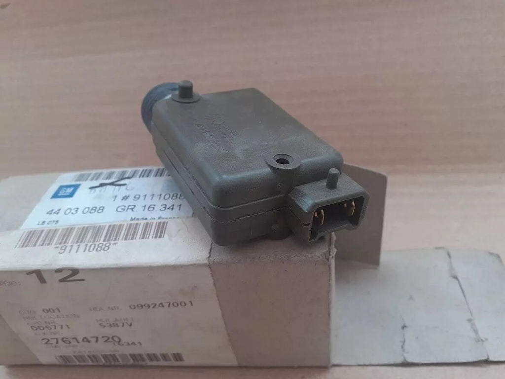Door Lock fits Opel Vauxhall Movano Arena Renault Master 9111088 Genuine View Rear