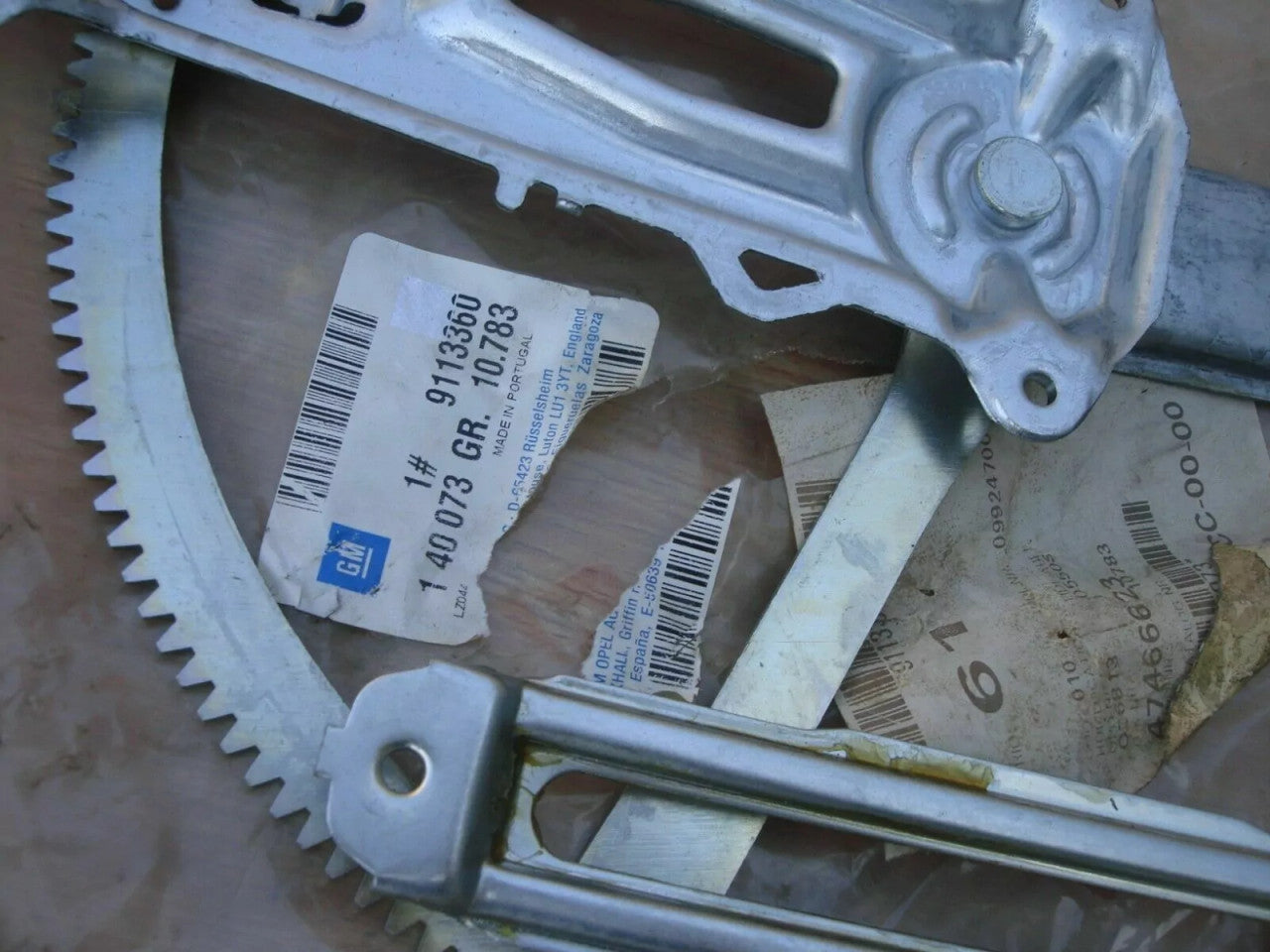 Window Regulator Front Right Manual fits Opel Vauxhall Corsa C 9113360 Genuine View Rear