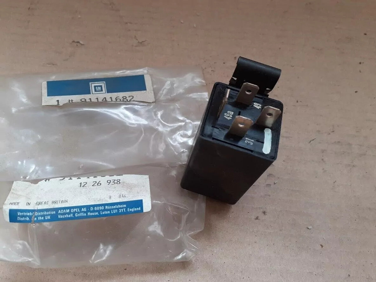 Relay Turn Signal fits Opel Vauxhall Frontera A 91141682 Genuine View Right