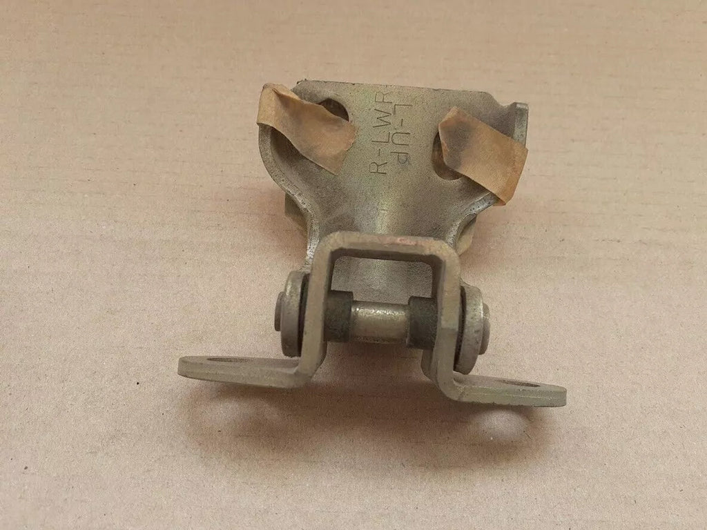 Door Hinge fits Opel Vauxhall Frontera A 91145379 Genuine 91145378 View Left