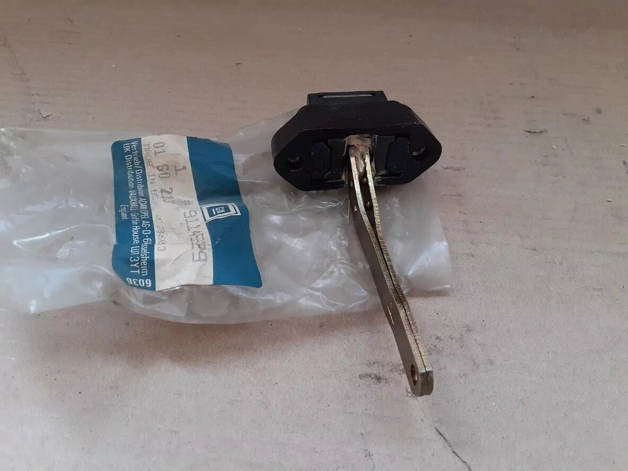 Rear Door Check Link fits Opel Vauxhall Frontera A 91145929 Genuine View Right