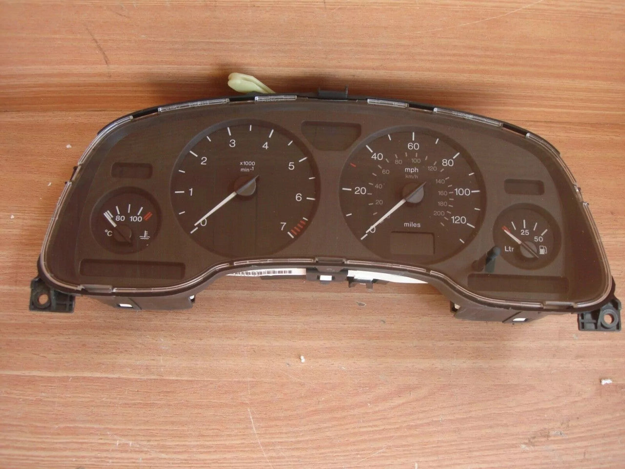 Instrument Cluster Assembly IDENTIFY QQ fits Opel Astra G 9117140 Genuine View Front