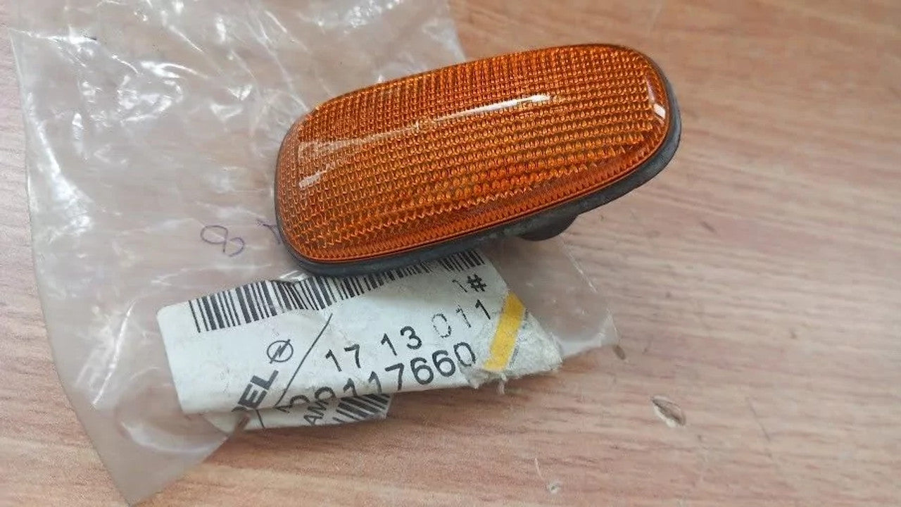 2x Indicator Fender Turn Signal fits Opel Vauxhall Astra G Zafira A 9117660 View Front