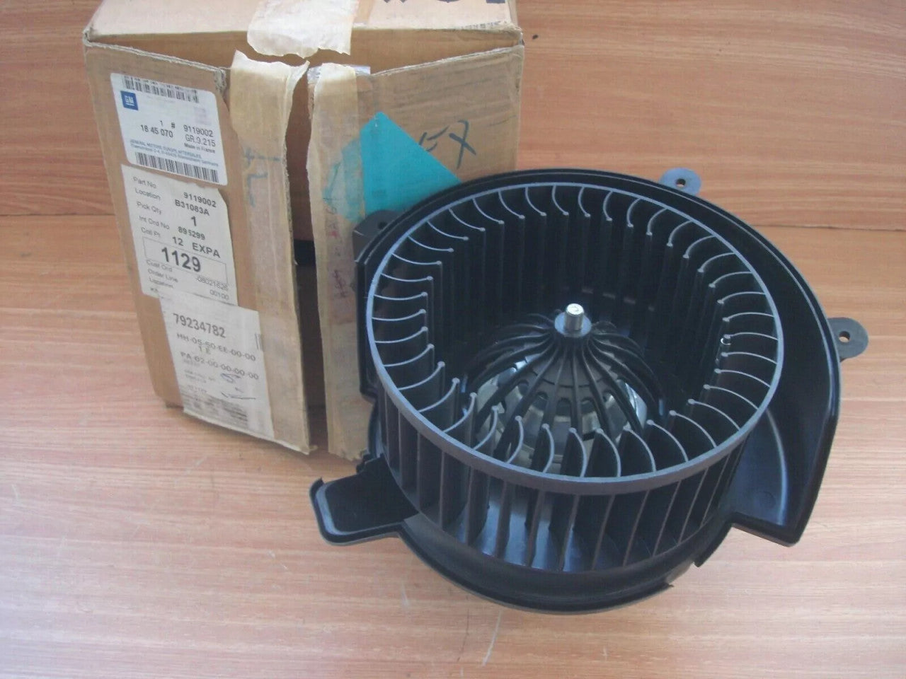 Blower Fan Motor RHD fits Opel Vauxhall Zafira A F75 9119002 Genuine View Front