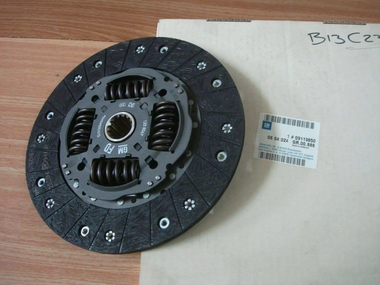 Clutch Plate Disc fits Opel Vauxhall Vectra B Astra G Zafira A Diesel Genuine 9119850 View Rear