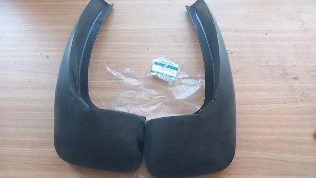 Mud Flaps Splash Guards Rear fits Opel Vauxhall Astra G F35 F70 9121576 Genuine View Front