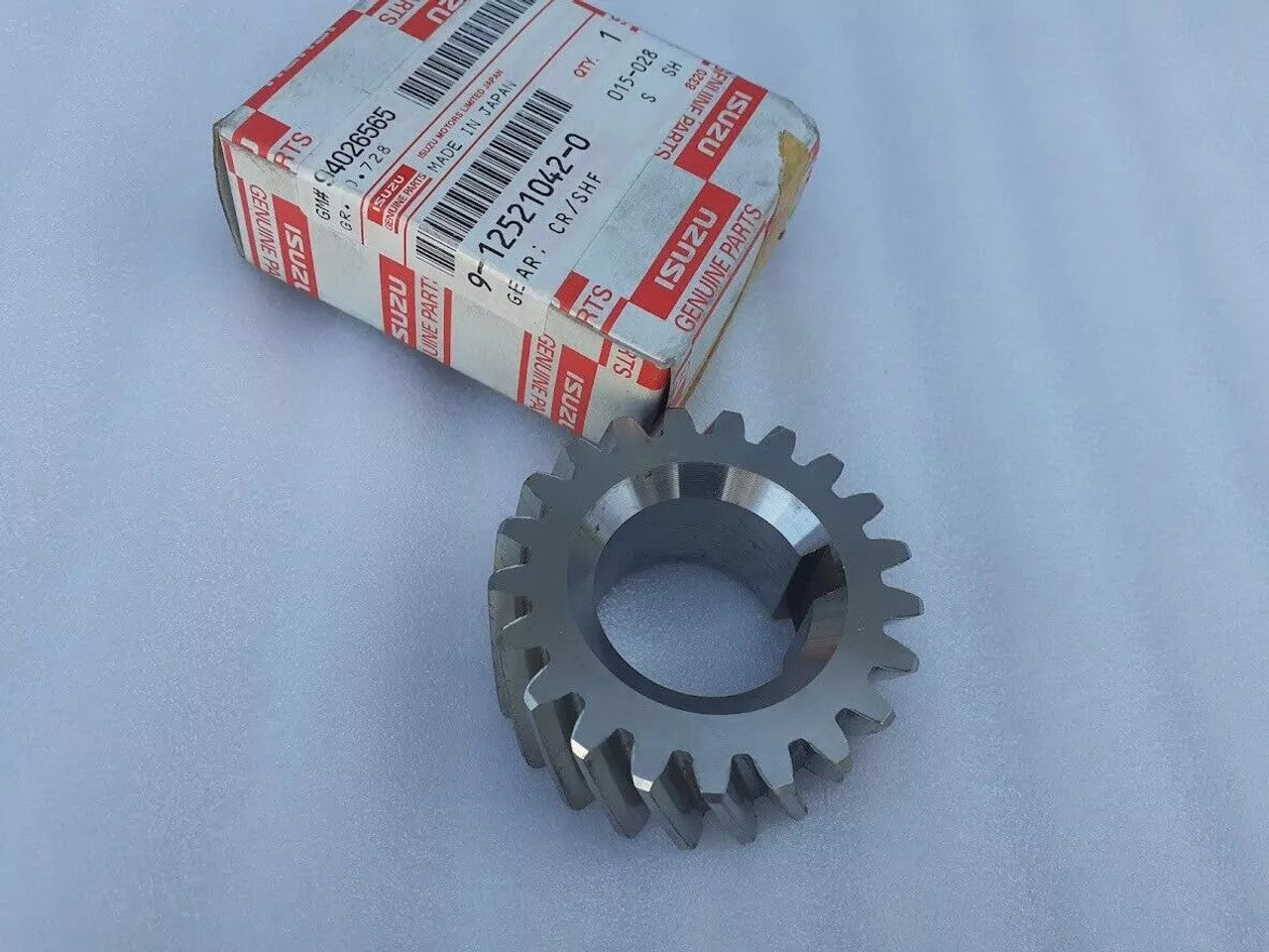 Crankshaft Gear Z=21 fits Isuzu Pickup KBD Chevrolet LUV 9125210420 Genuine View Front