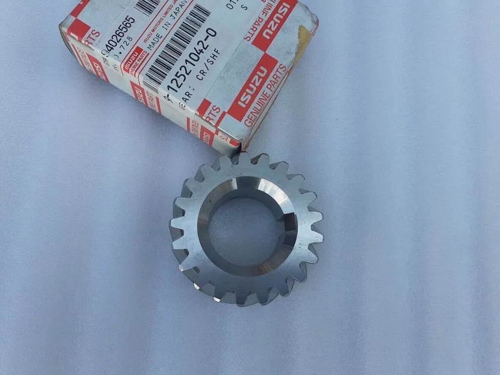Crankshaft Gear Z=21 fits Isuzu Pickup KBD Chevrolet LUV 9125210420 Genuine View Rear