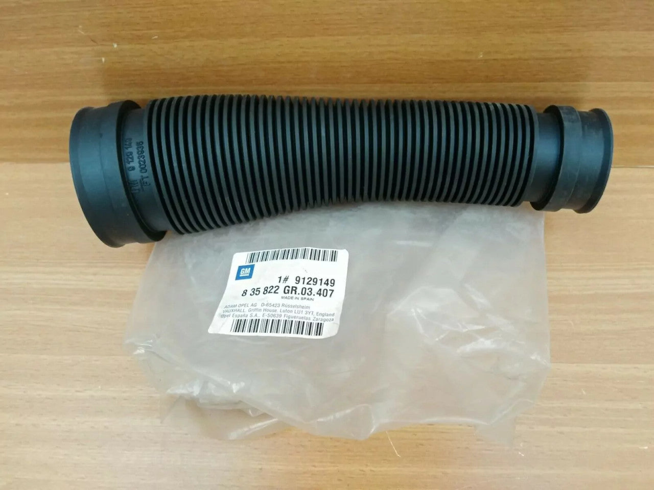 Turbocharger Hose to Air Flow Meter fits Opel Vauxhall Corsa C 9129149 Genuine View Front
