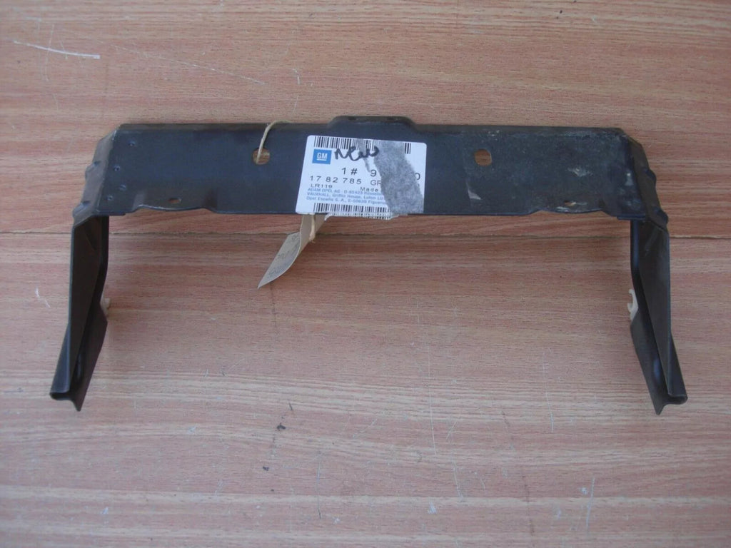 CD Changer Bracket fits Opel Vauxhall Zafira A F75 9132750 Genuine View Front