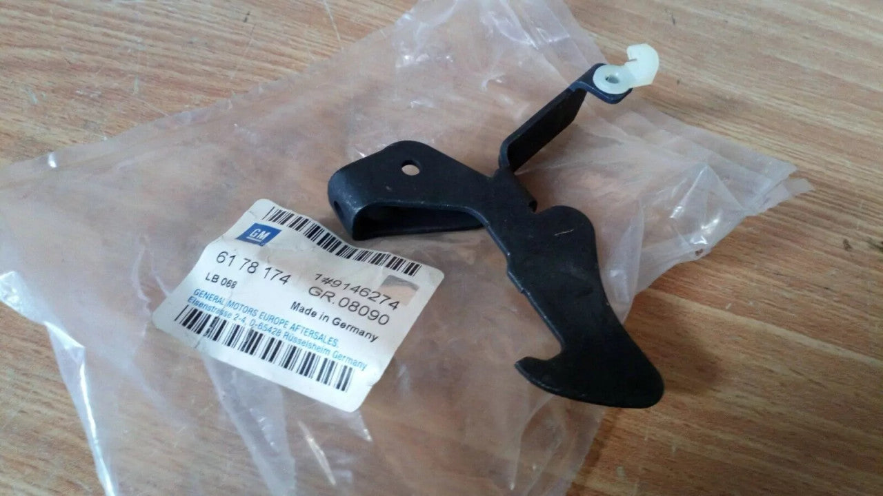 Bonnet Lock Hook fits Opel Vauxhall Signum Vectra C Omega B 9146274 Genuine View Front