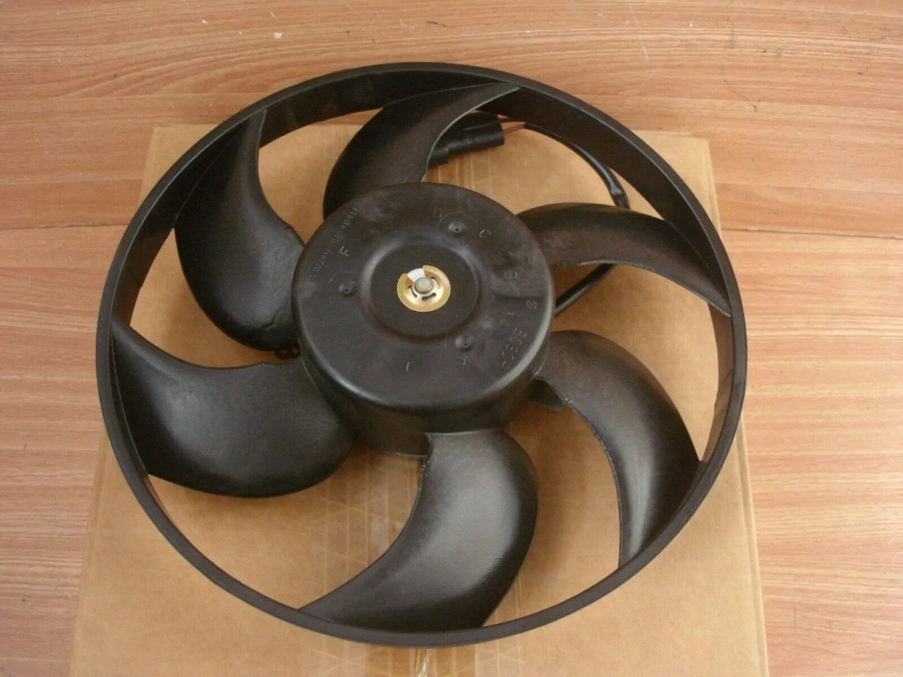 Engine Cooling Fan fits Opel Vauxhall Omega B X25XE X30XE 20SE 9157173 Genuine View Rear