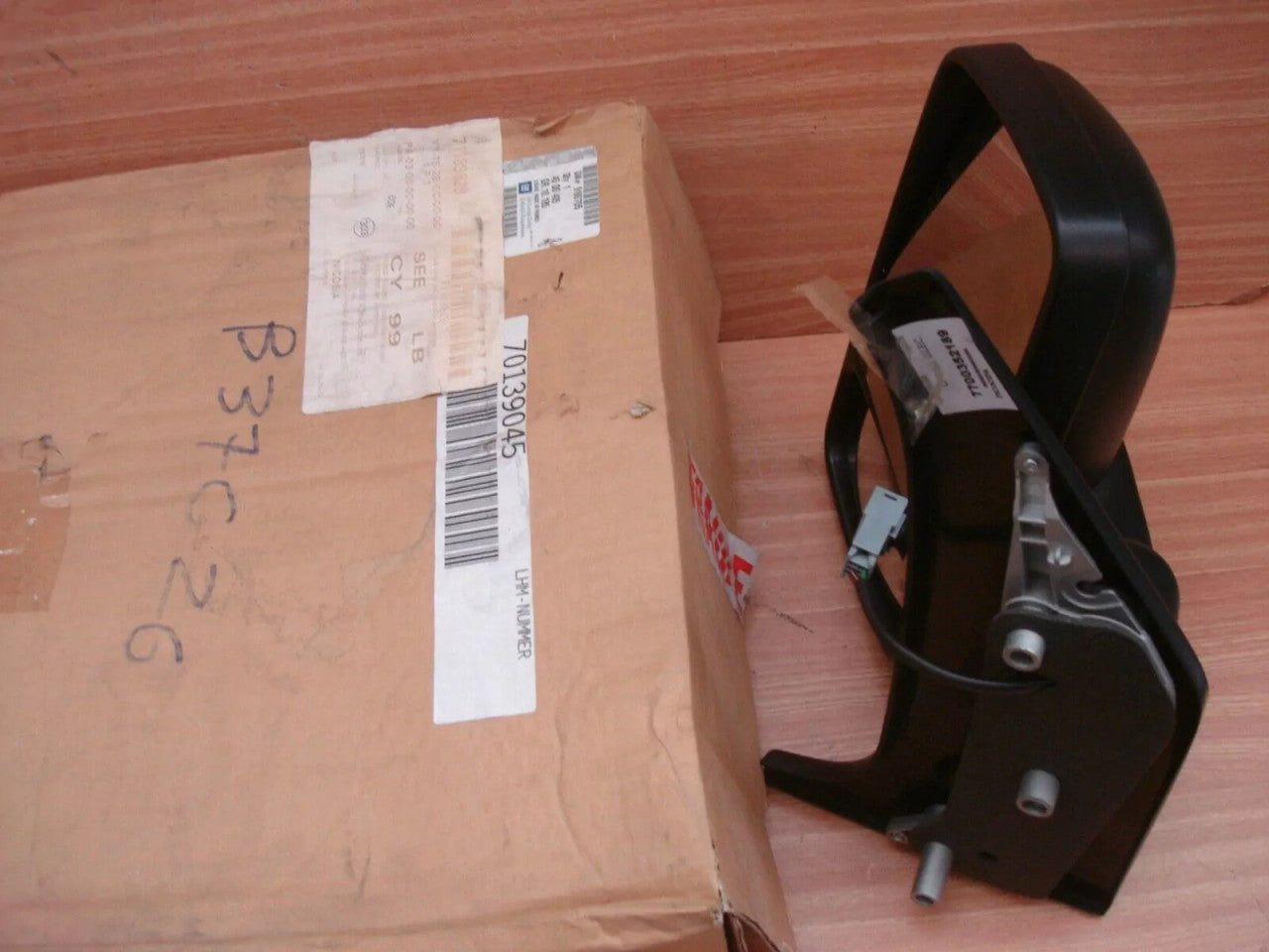 Wing Mirror Left RHD fits Opel Vauxhall Movano A Renault Master 9160705 Genuine View Front