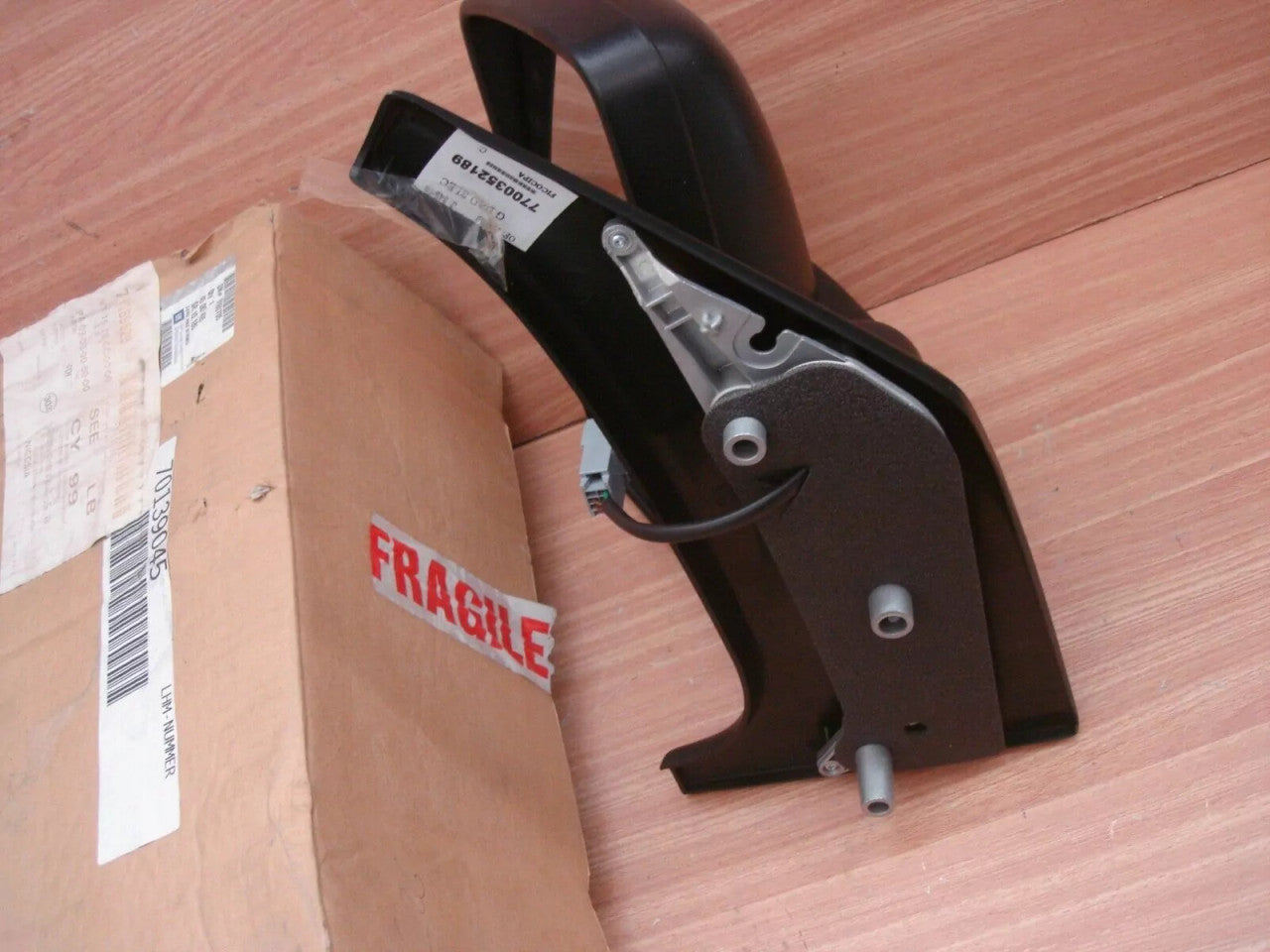 Wing Mirror Left RHD fits Opel Vauxhall Movano A Renault Master 9160705 Genuine View Lower