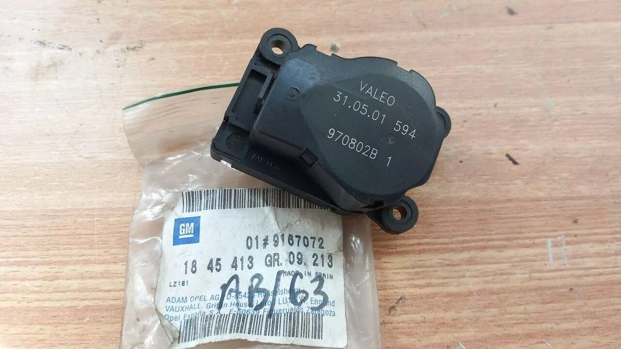 HVAC Vent Actuator Motor Servo fits Opel Vauxhall Corsa C 9167072 Genuine View Front