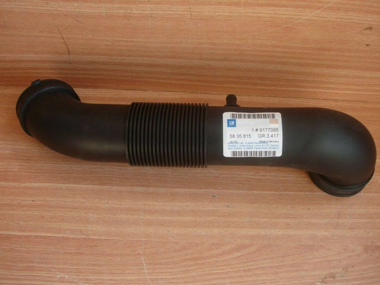 Hose Air Cleaner to Throttle fits Opel Vauxhall Vectra C Z22SE 9177095 Genuine View Front