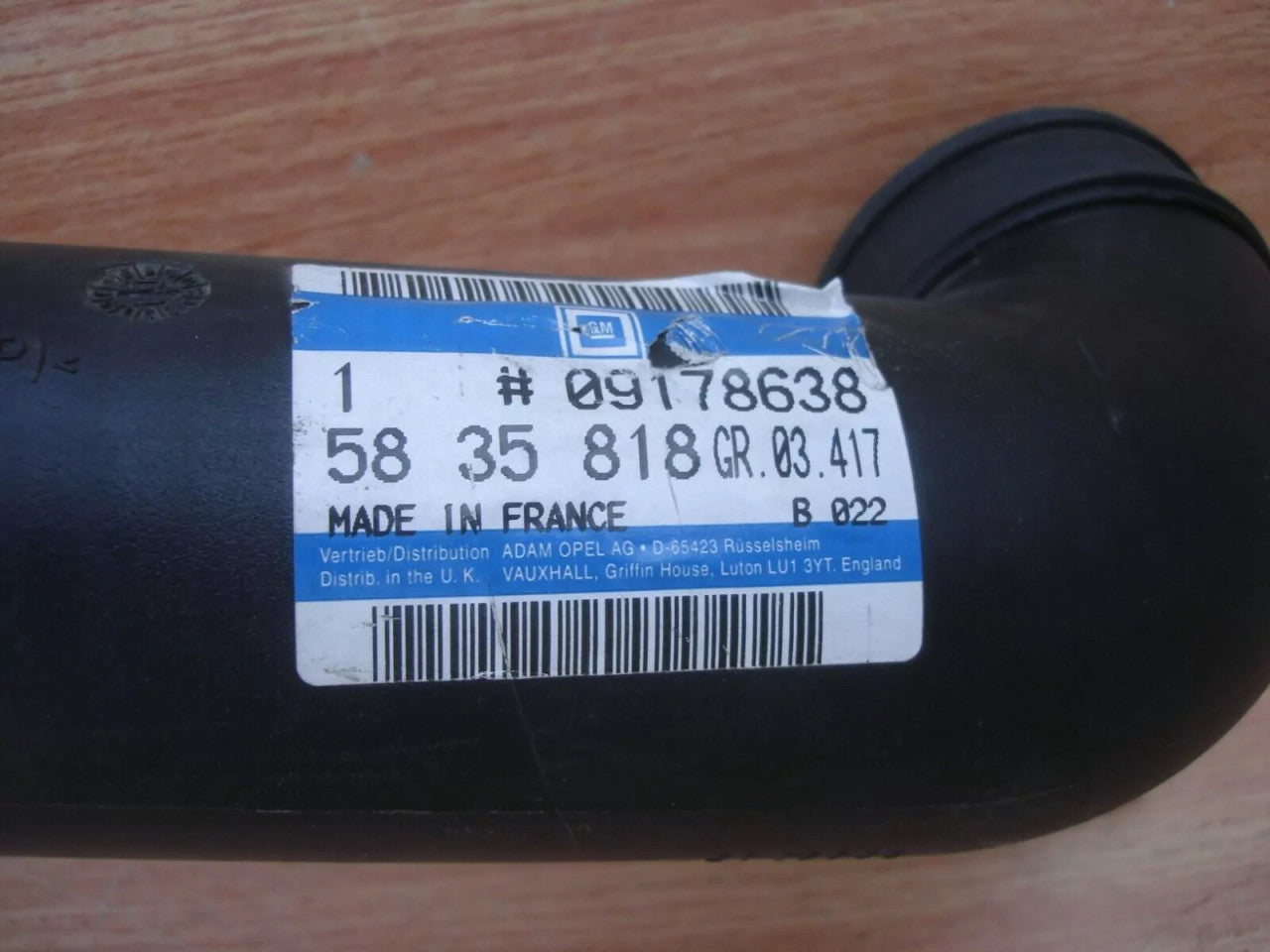 Air Tube fits Opel Vauxhall Vectra C Signum Z18XE Z18XEL 9178639 Genuine 9178638 View Right