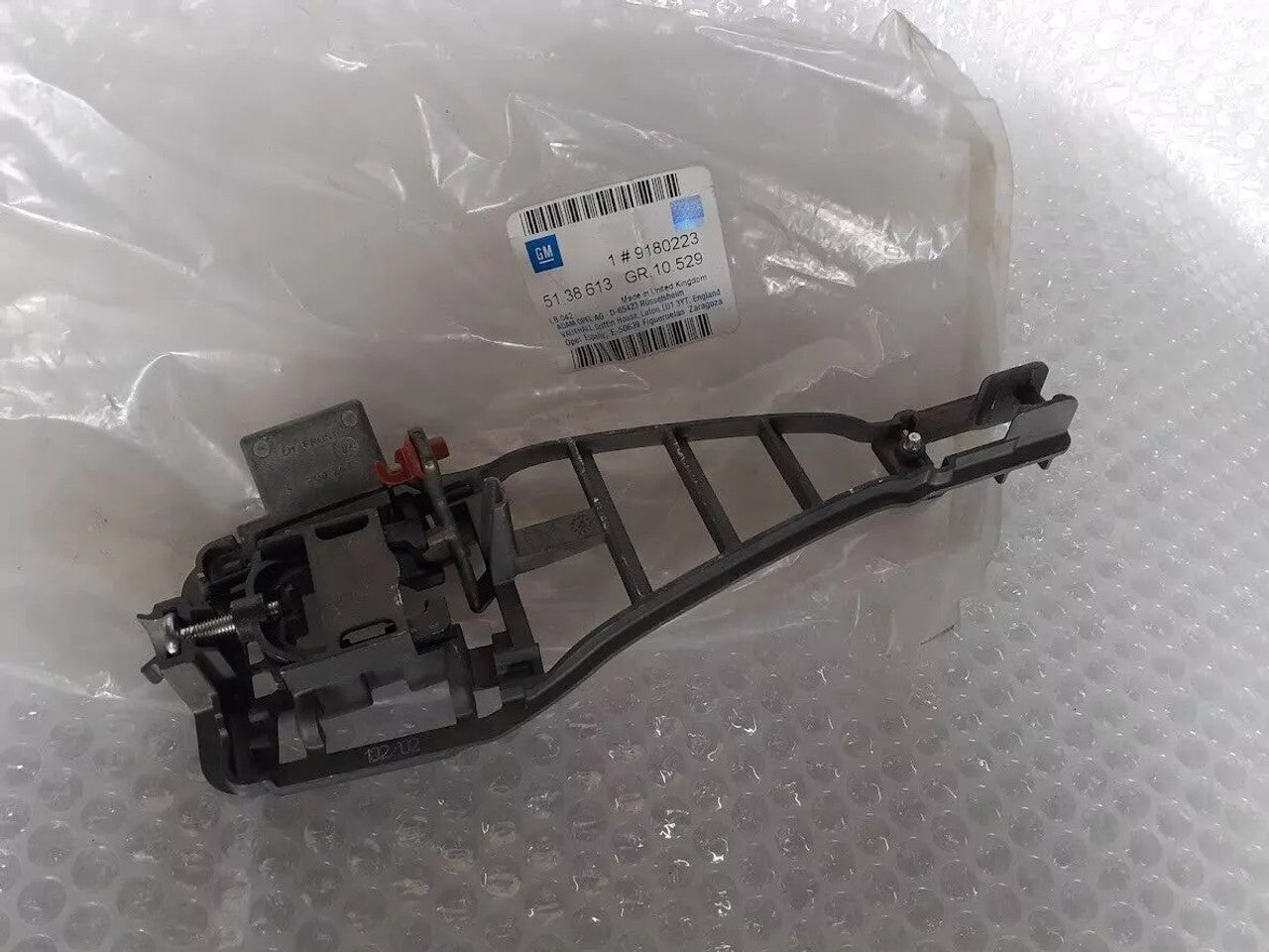 Exterior Door Handle Bracket Front Left RHD fits Opel Vauxhall Vectra C Genuine 9180223 View Left