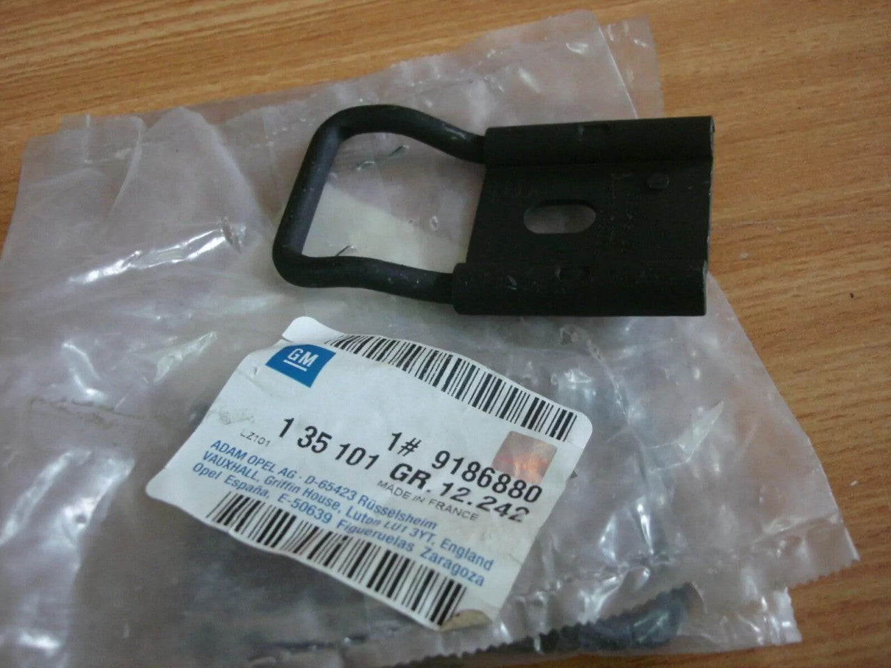 Back Door Lock Striker Upper fits Opel Vauxhall Combo C 9186880 Genuine View Front