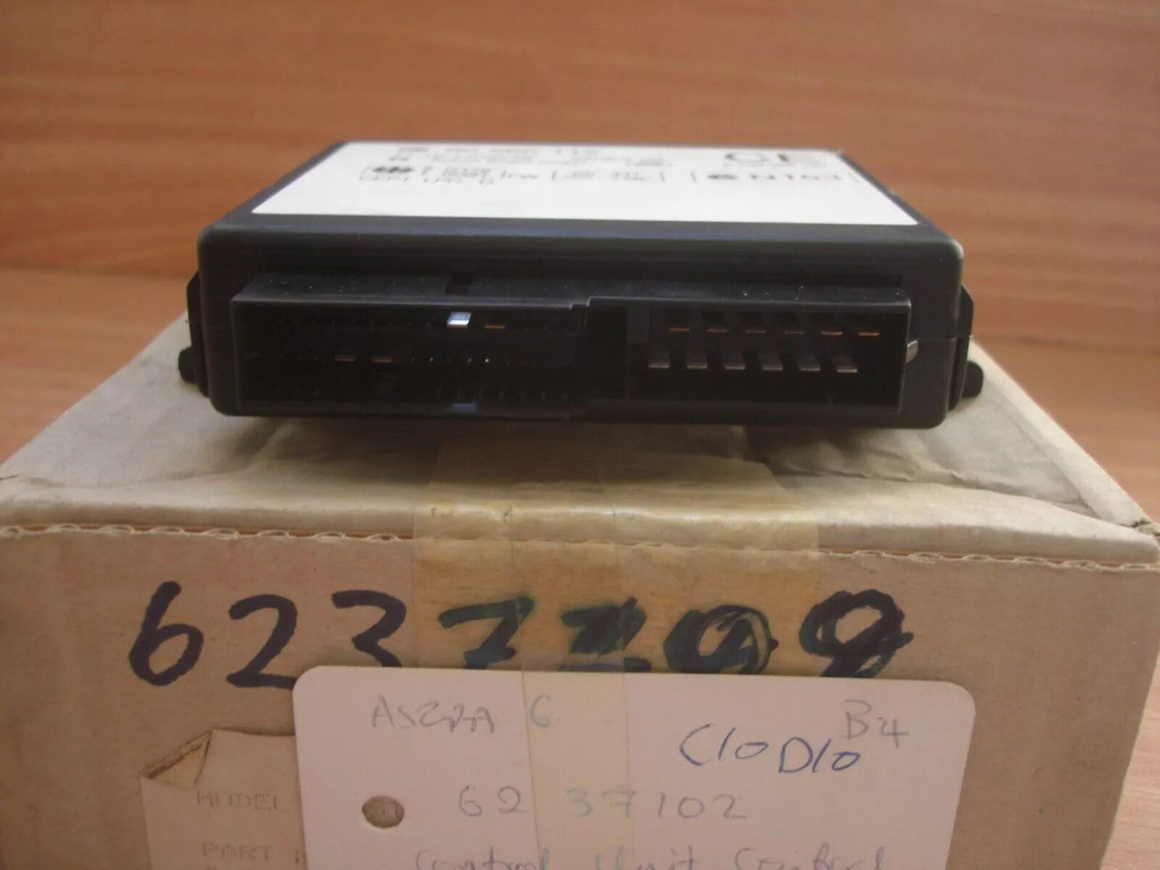 ECU Central Locking Control Module fits Opel Vauxhall Astra G Zafira A Genuine 9195060 View Front