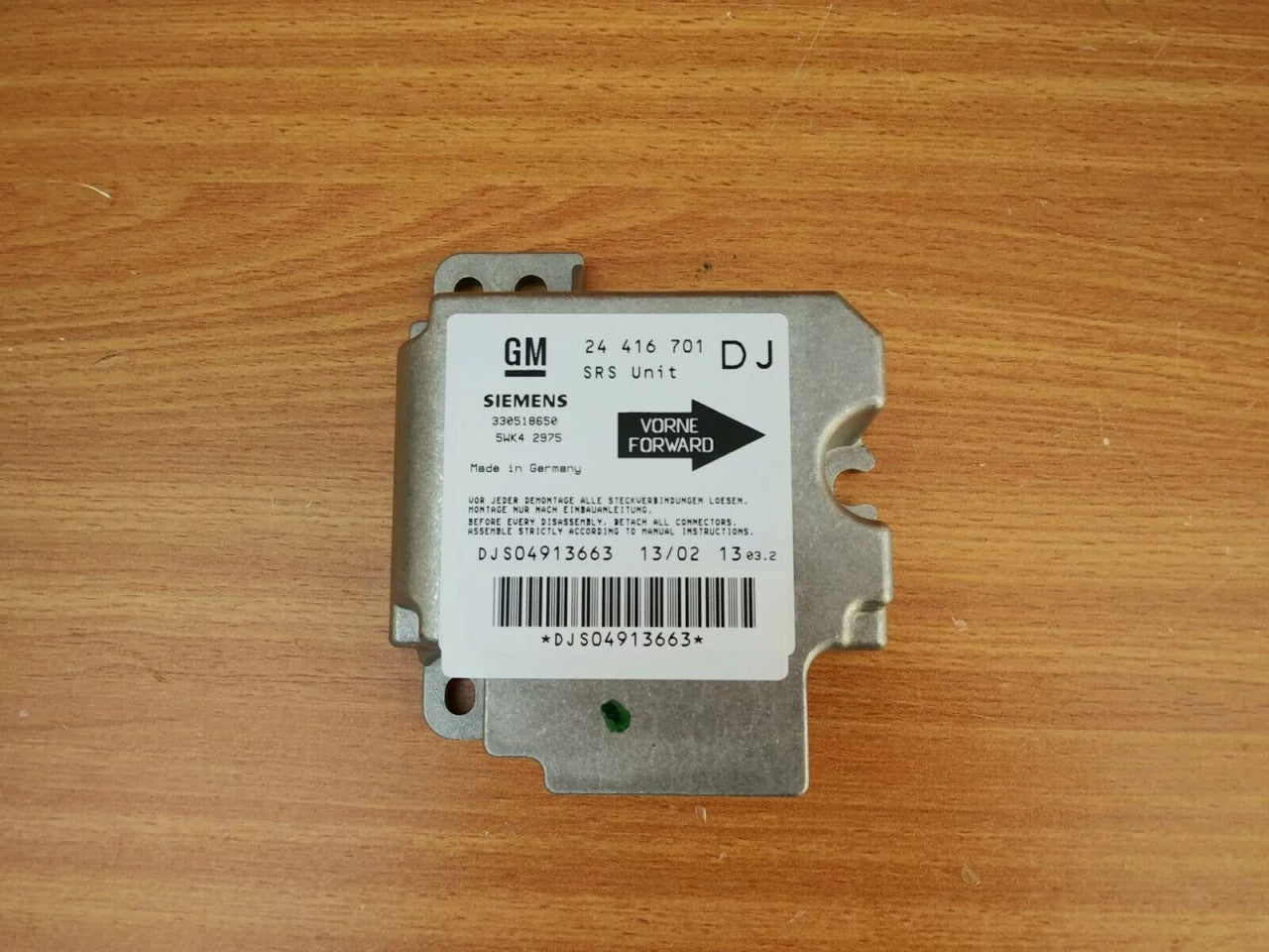 Control Unit IDENTIFY DJ fits Opel Vauxhall Vectra B 9195782 Genuine View Rear
