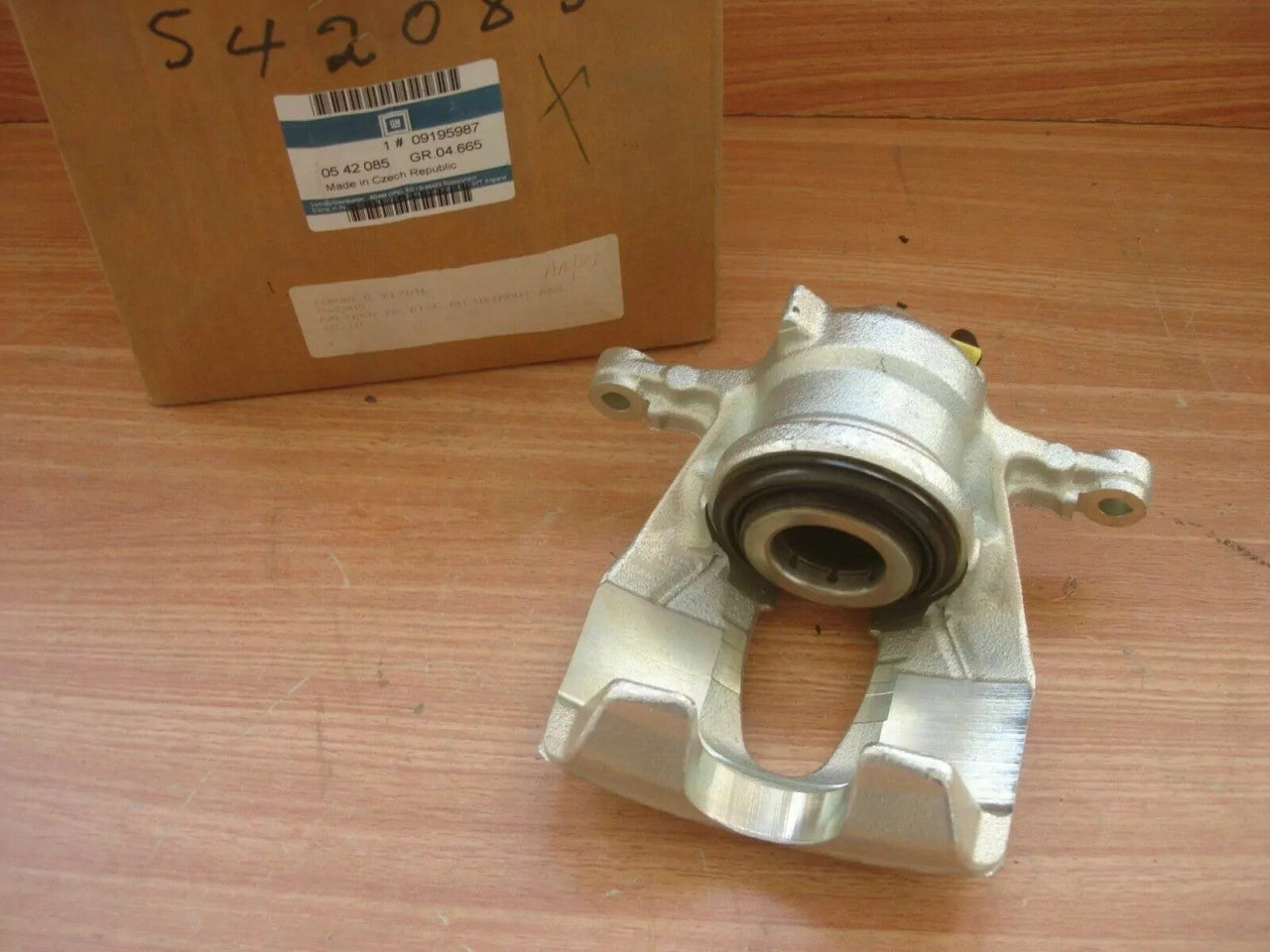 Brake Caliper Front Right fits Opel Vauxhall Corsa C 9195987 Genuine View Front