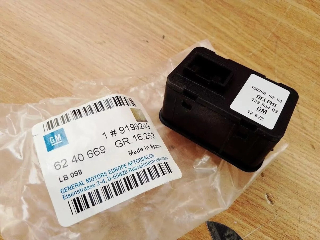 Window Switch fits Opel Vauxhall Astra G Zafira A 9199249 Genuine View Rear