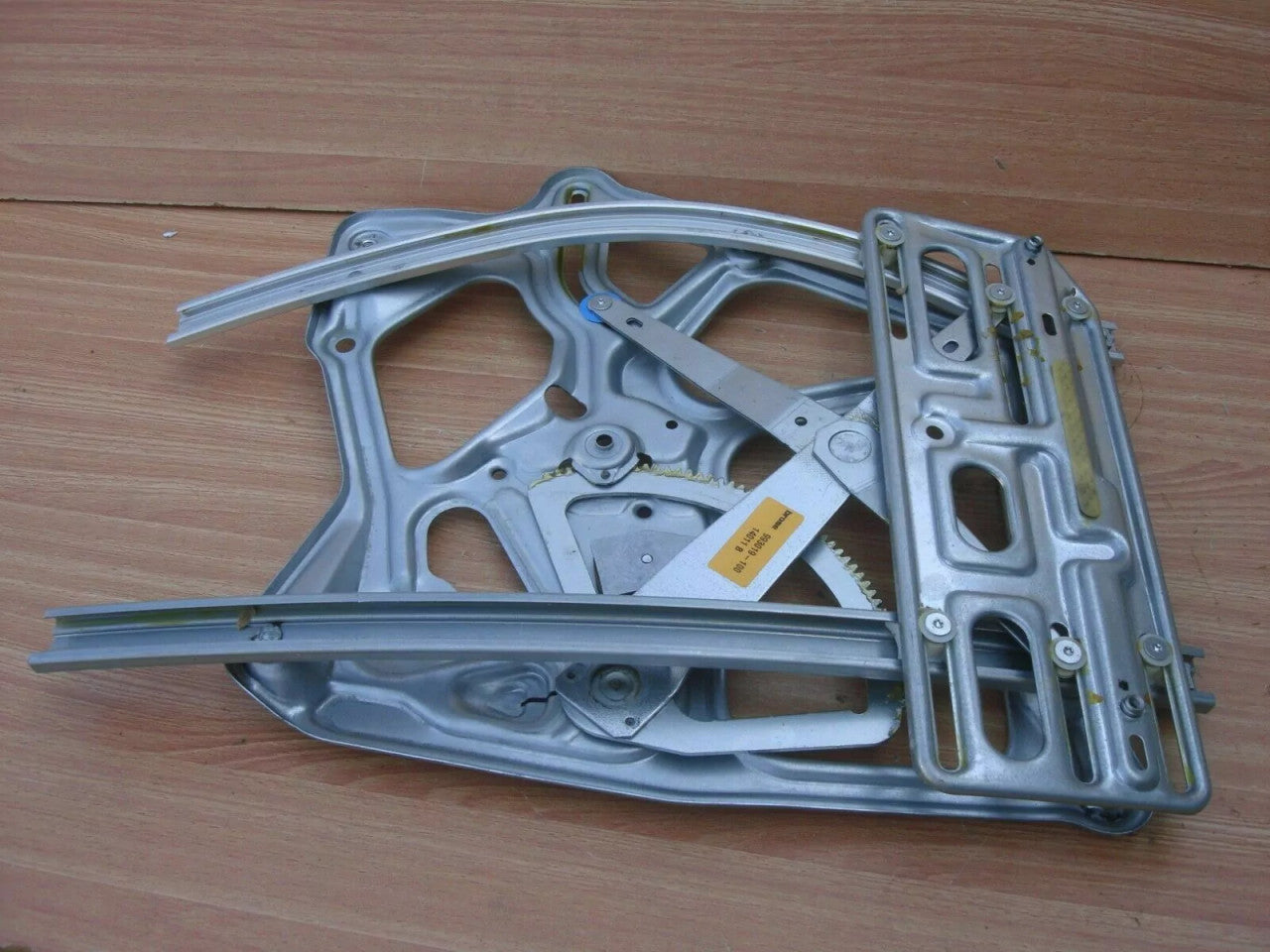 Window Regulator Rear Right fits Opel Vauxhall Astra G Convertible F67 Genuine 9199597 View Left