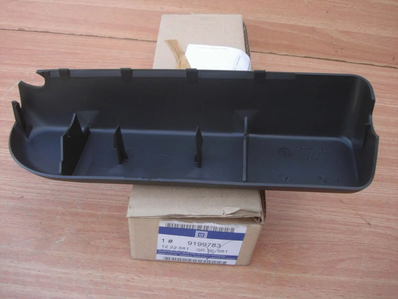 Additional Brake Lamp Cover Left fits Opel Combo C F06 F25 9199783 Genuine View Front