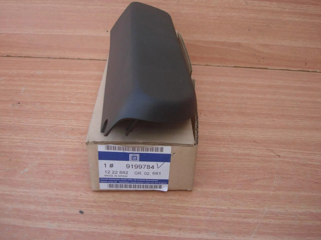 Additional Brake Lamp Cover Right fits Opel Vauxhall Corsa C 9199784 Genuine View Right