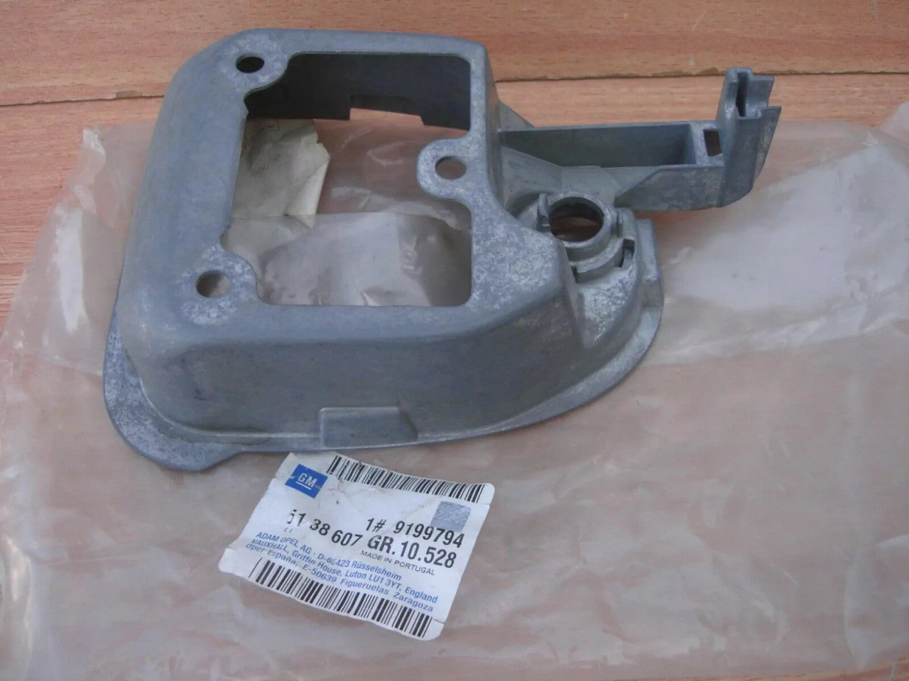 Sliding Door Left Outer Handle Bracket fits Opel Vauxhall Combo C 9199794 View Rear