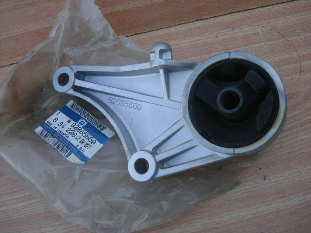 Engine Mount Front fits Opel Vauxhall Zafira A 92085608 Genuine View Rear