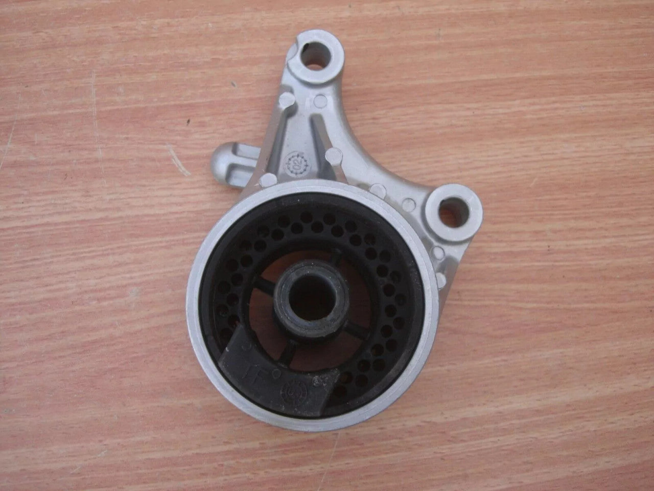 Engine Mount Front fits Opel Vauxhall Zafira A F75 Y20DTH 92085610 Genuine View Rear