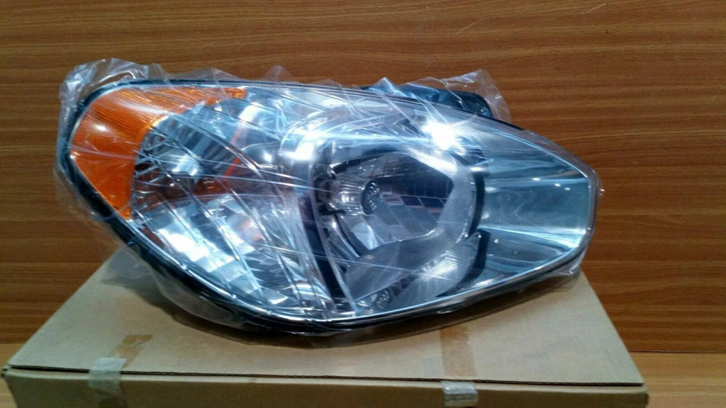 Headlight Right fits Hyundai Accent Verna 921201E041S Genuine View Rear