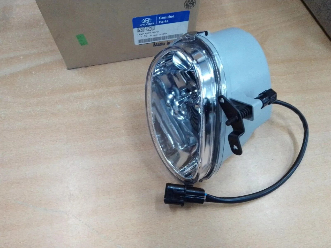 Front Fog Light Left fits Hyundai Atos Atoz Santro 9220102500 Genuine View Front