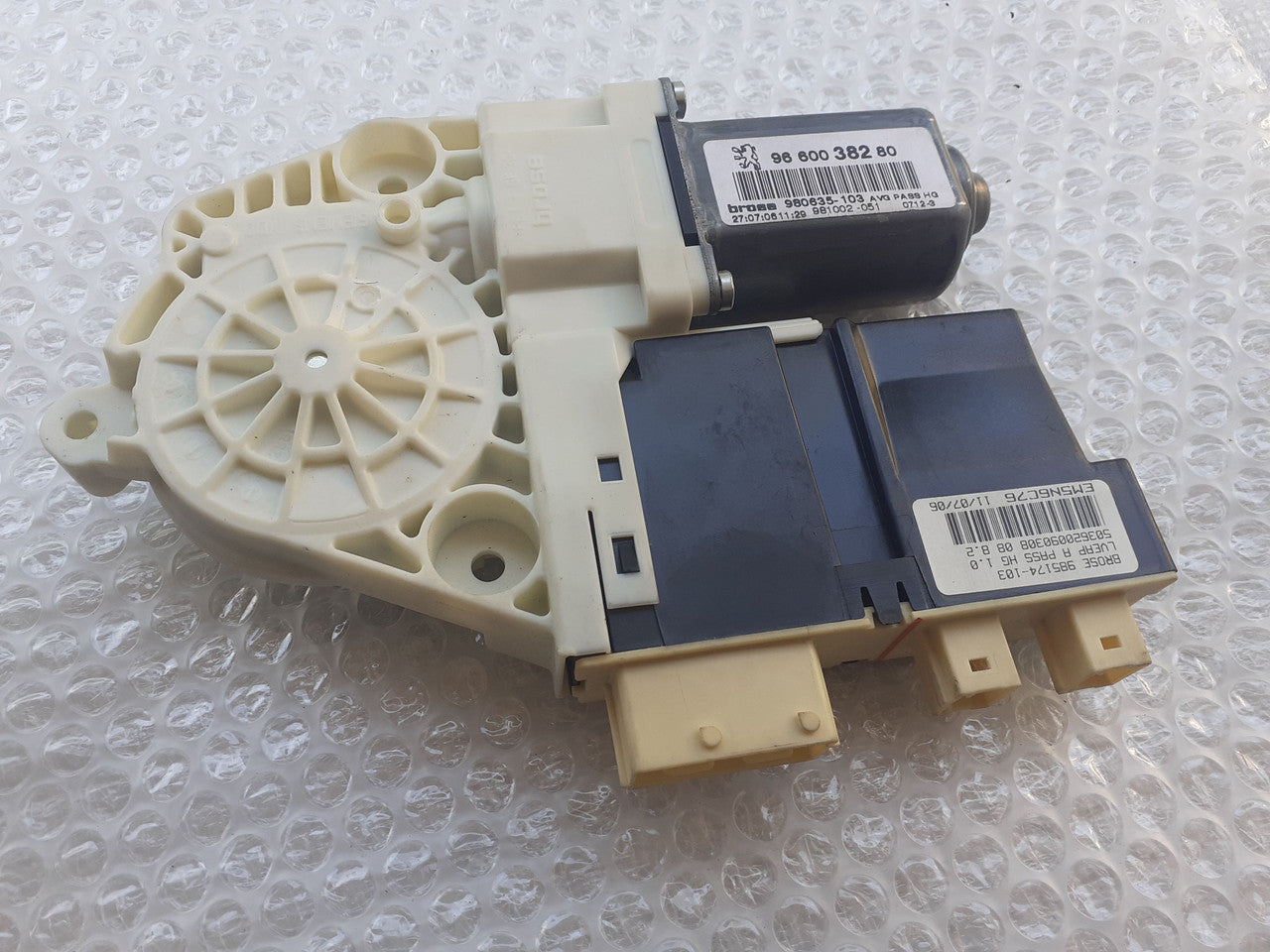 Window Motor LH RHD fits Peugeot 307 CC 9660038280 Genuine View Front