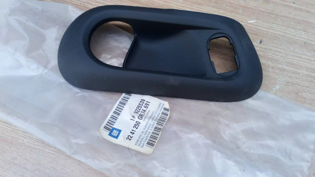 Door Handle Bezel Front Right RHD fits Opel Vauxhall Corsa C 9225539 Genuine View Front