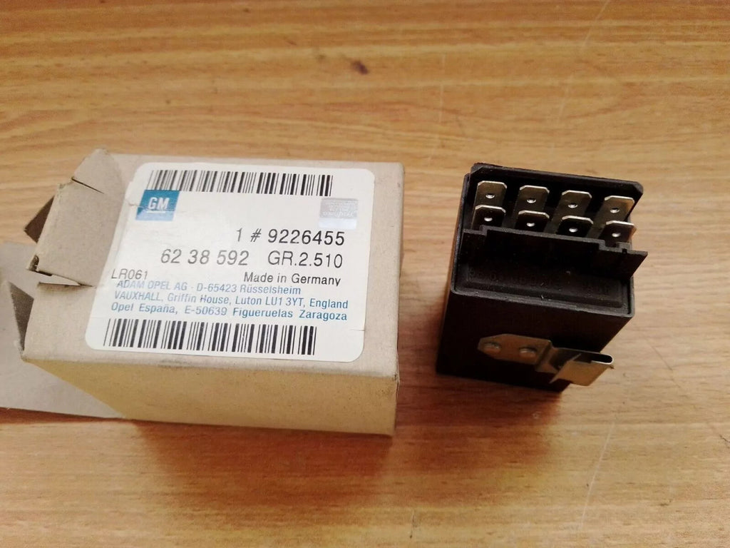 Relay Dim Dip fits Opel Vauxhall Vectra B Astra G Zafira A 90505797 Genuine 9226455 View Rear