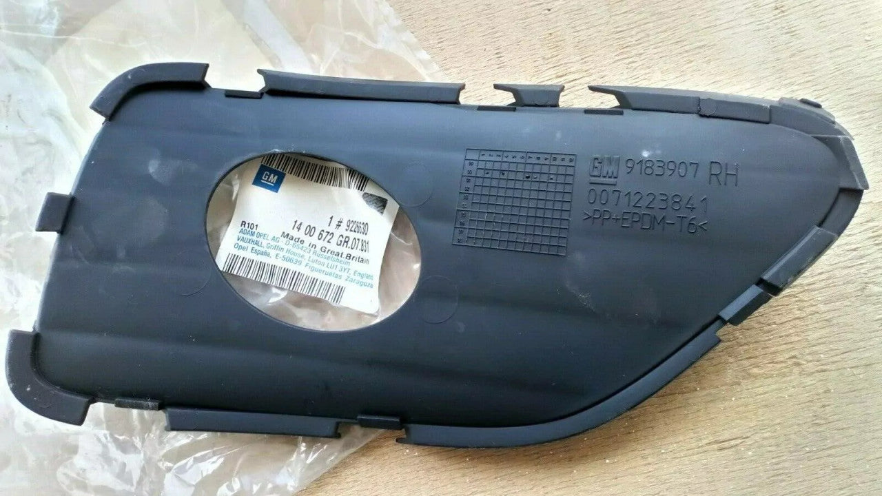 Fog Light Bezel Front Right fits Opel Vauxhall Vectra B Y26SE Y22DTR 9226630 View Rear