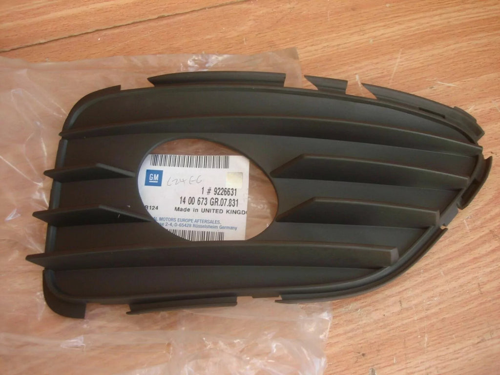 Fog Light Bezel Front Left fits Opel Vauxhall Vectra B Y26SE Y22DTR 9226631 View Front