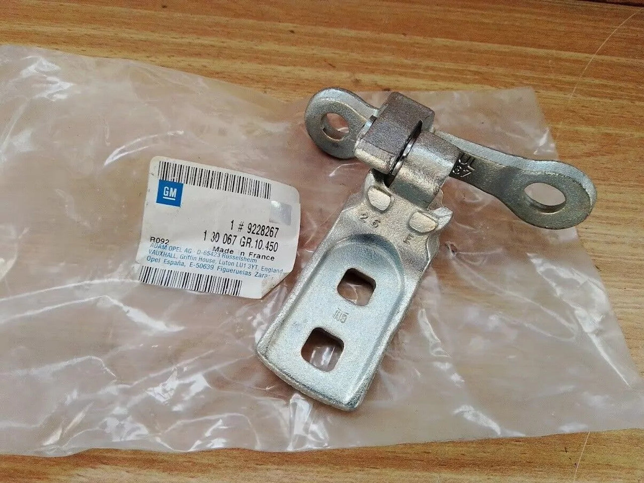 Door Hinge Front Upper Left fits Opel Vauxhall Vectra C Signum 9228267 View Front