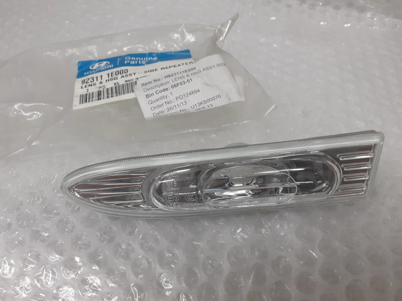 923111E000 Fender Turn Signal Left fits Hyundai Kia 92311-1E000 Genuine View Front