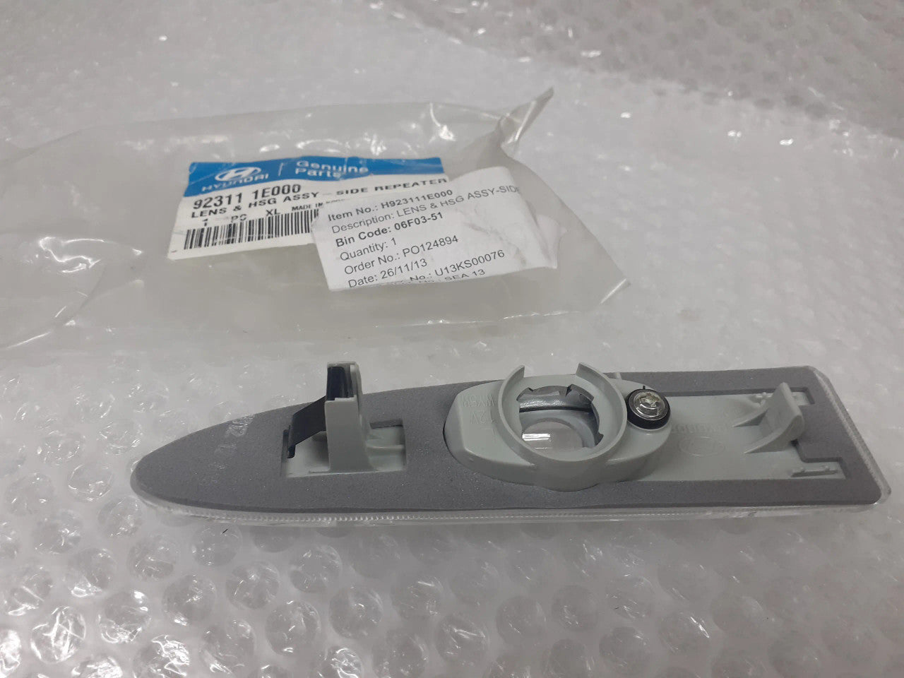 923111E000 Fender Turn Signal Left fits Hyundai Kia 92311-1E000 Genuine View Rear