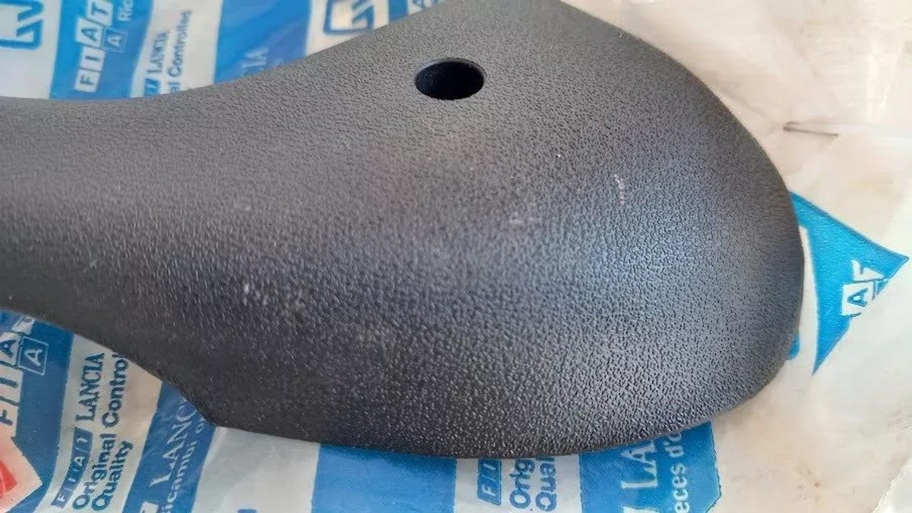 Door Pull Handle Cover Front Right fits Fiat Tipo Tempra 92325380 Genuine View Rear