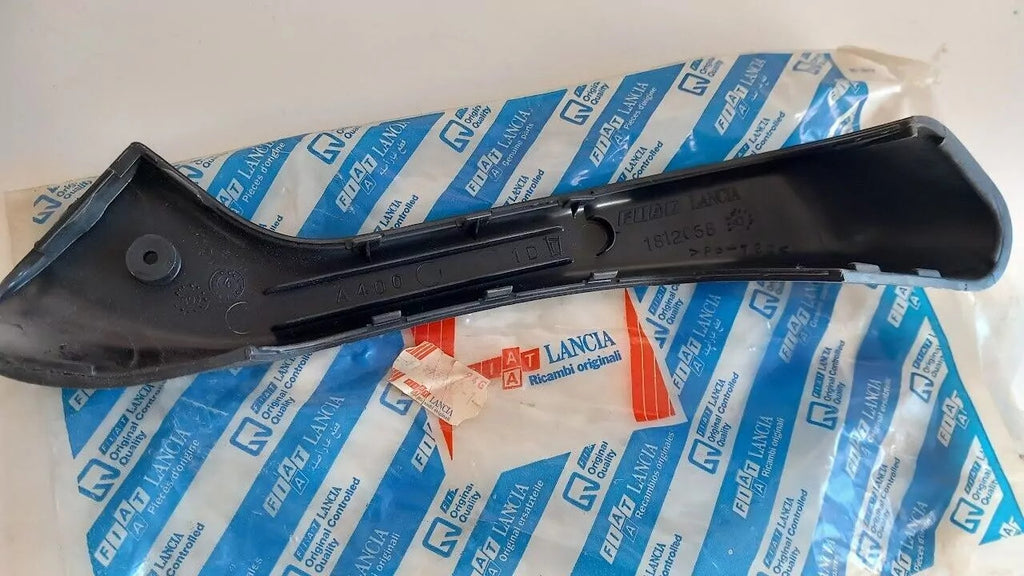 Door Pull Handle Cover Front Right fits Fiat Tipo Tempra 92325380 Genuine View Right